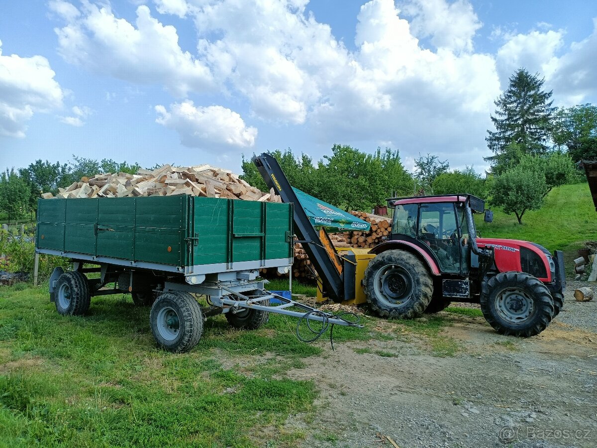 Štípané palivové dřevo, dříví