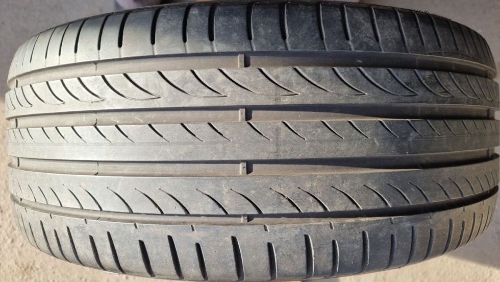 Letní pneumatika 235/40/19 Pirelli