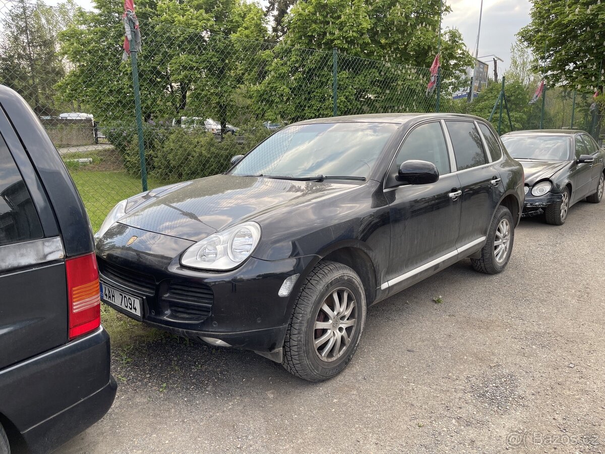 Porsche Cayenne díly