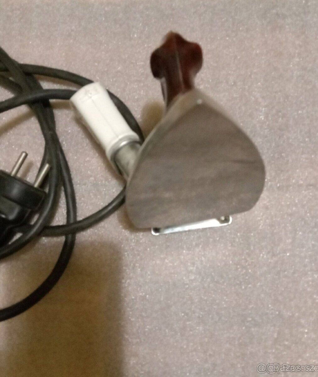 Stará žehlička Veb Elektrogerate