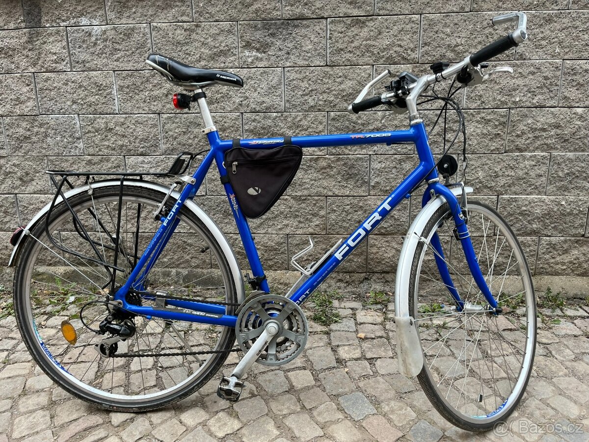 Pánské a dámské trekingové kolo