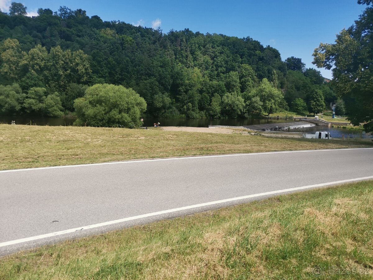 Prodám zahradu 3.5km od Českého Krumlova ve Zlaté Koruně