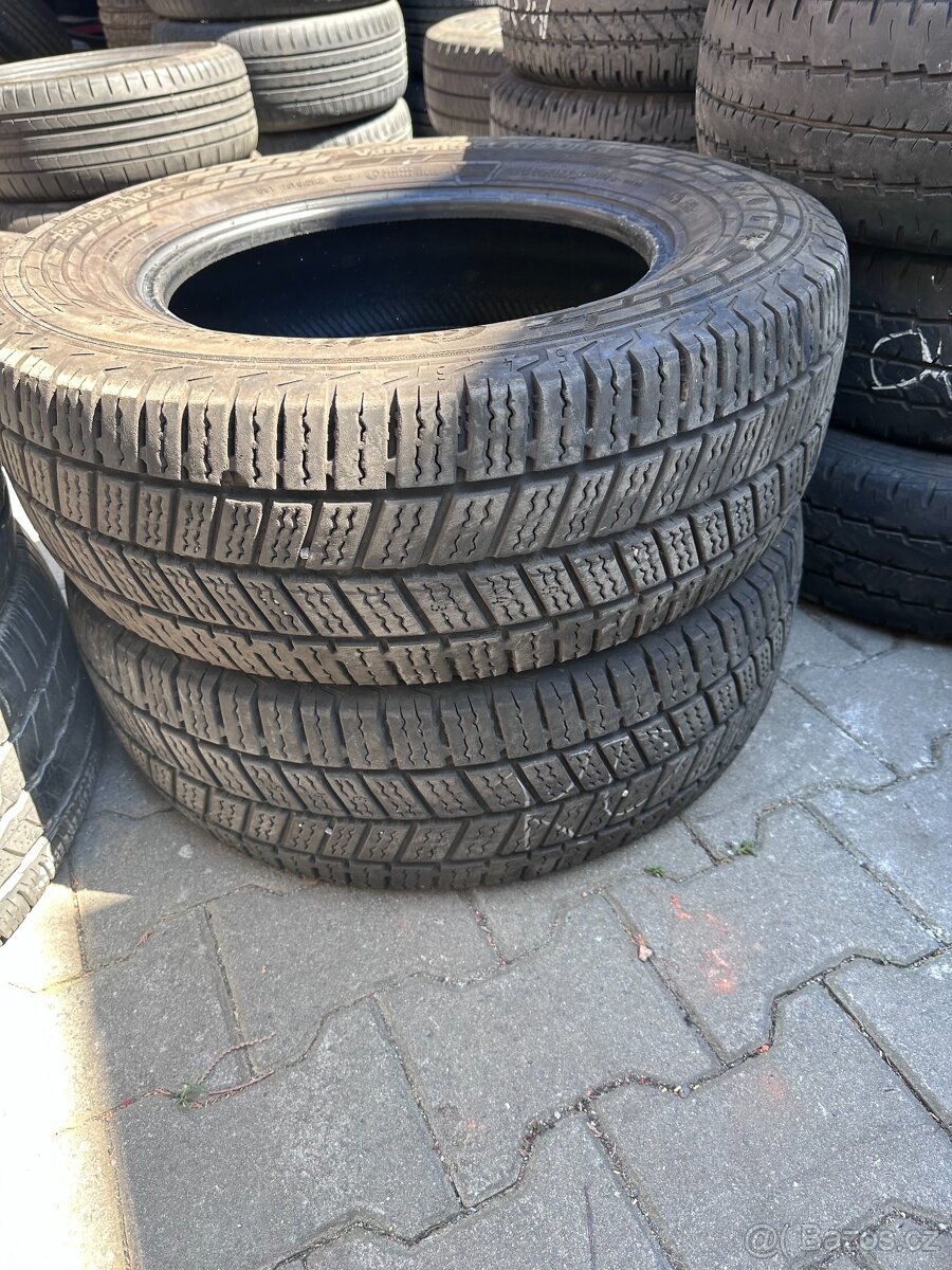 2ks celoročních pneu 235/65 R16C - Continental