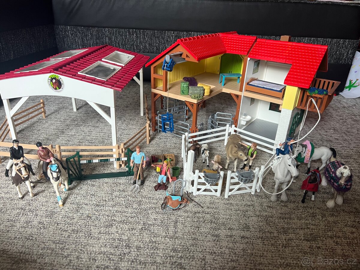 Schleich farma a jízdárna