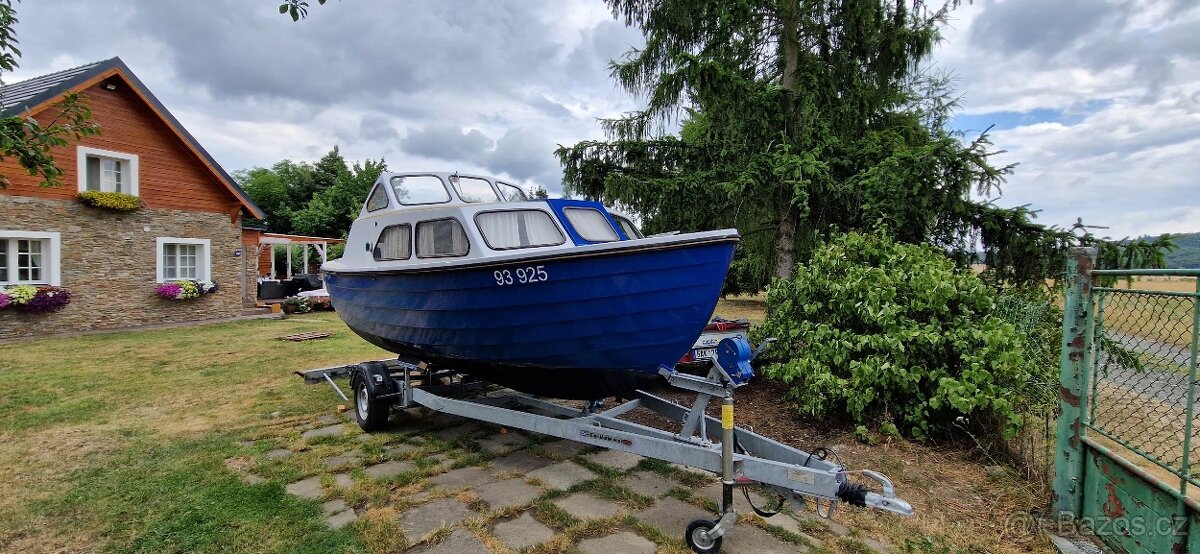 Kajutová loď SKILSÖ- motor Volvo Penta 30hp