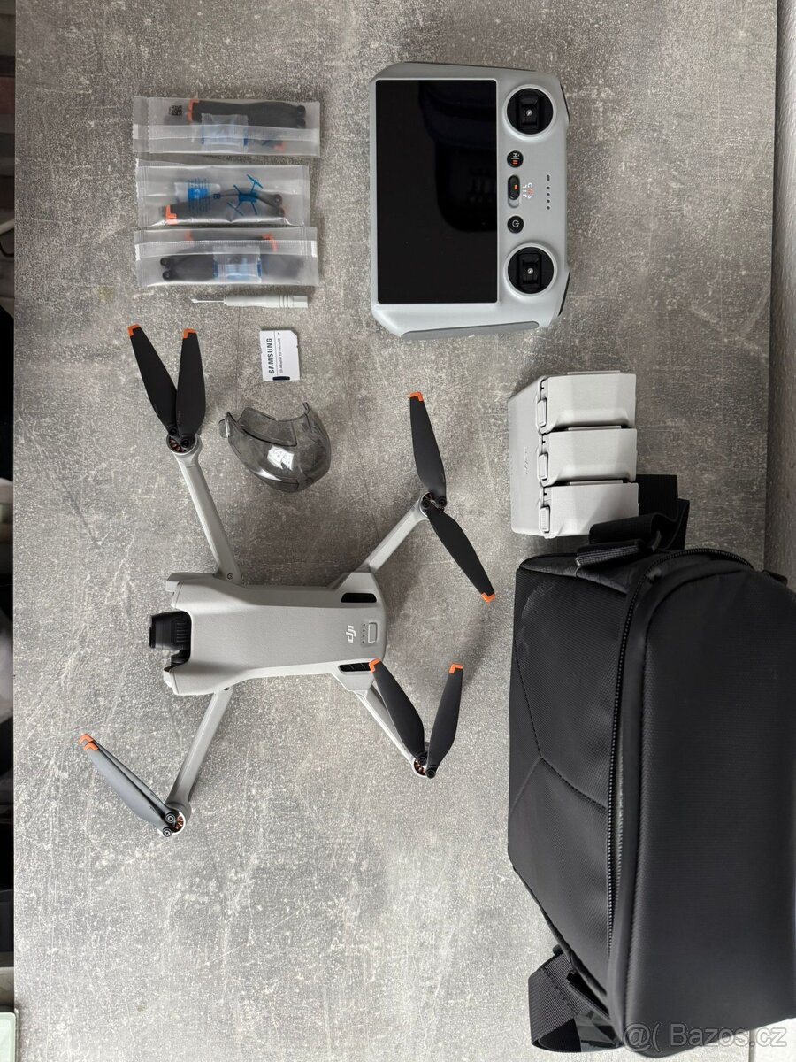 DJI 3 mini fly more combo