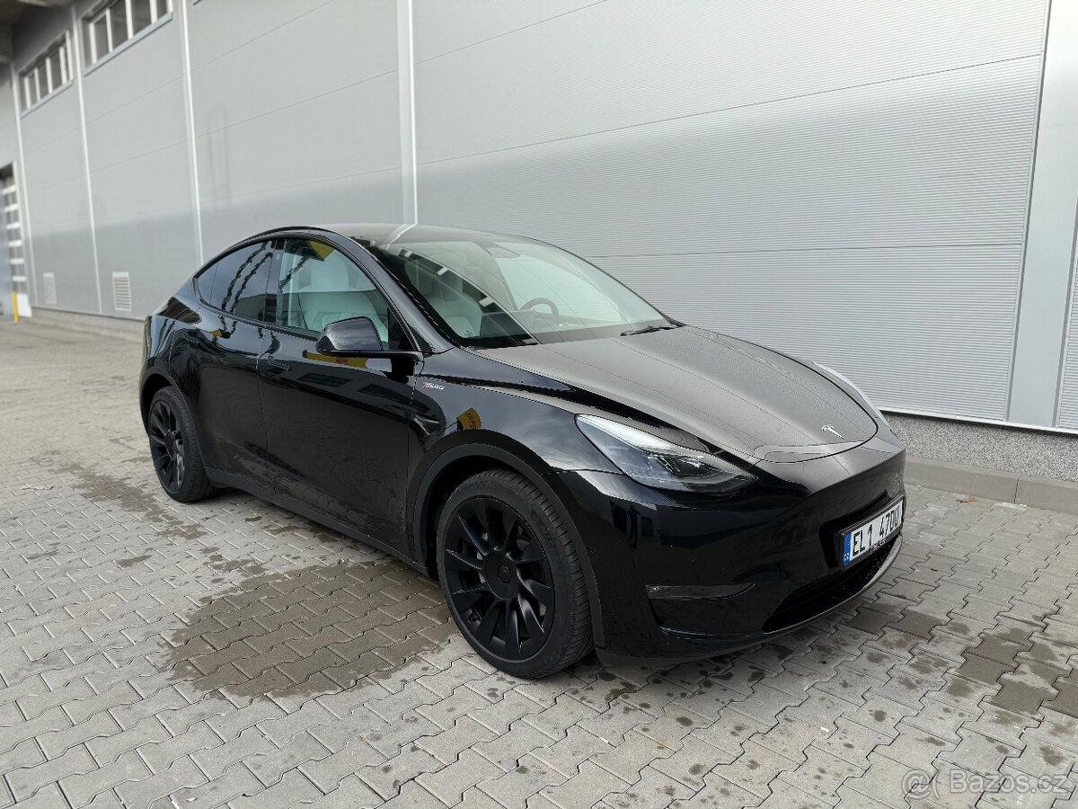 Tesla Model Y Long Range 4x4 záruka 2030 DPH