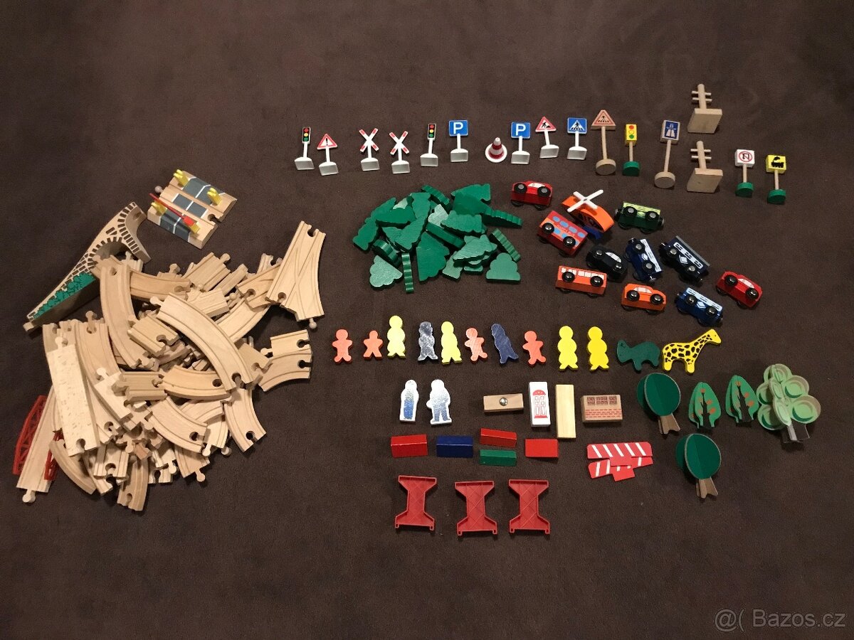 Dřevěné Koleje+Značky+Krteček a mašinka