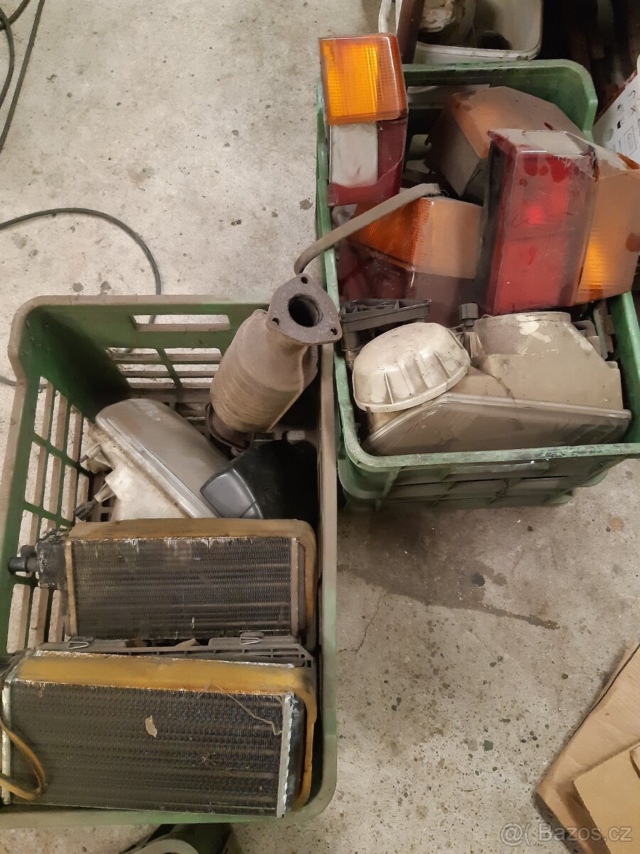 Konvolut dílů na Škoda Favorit, Forman