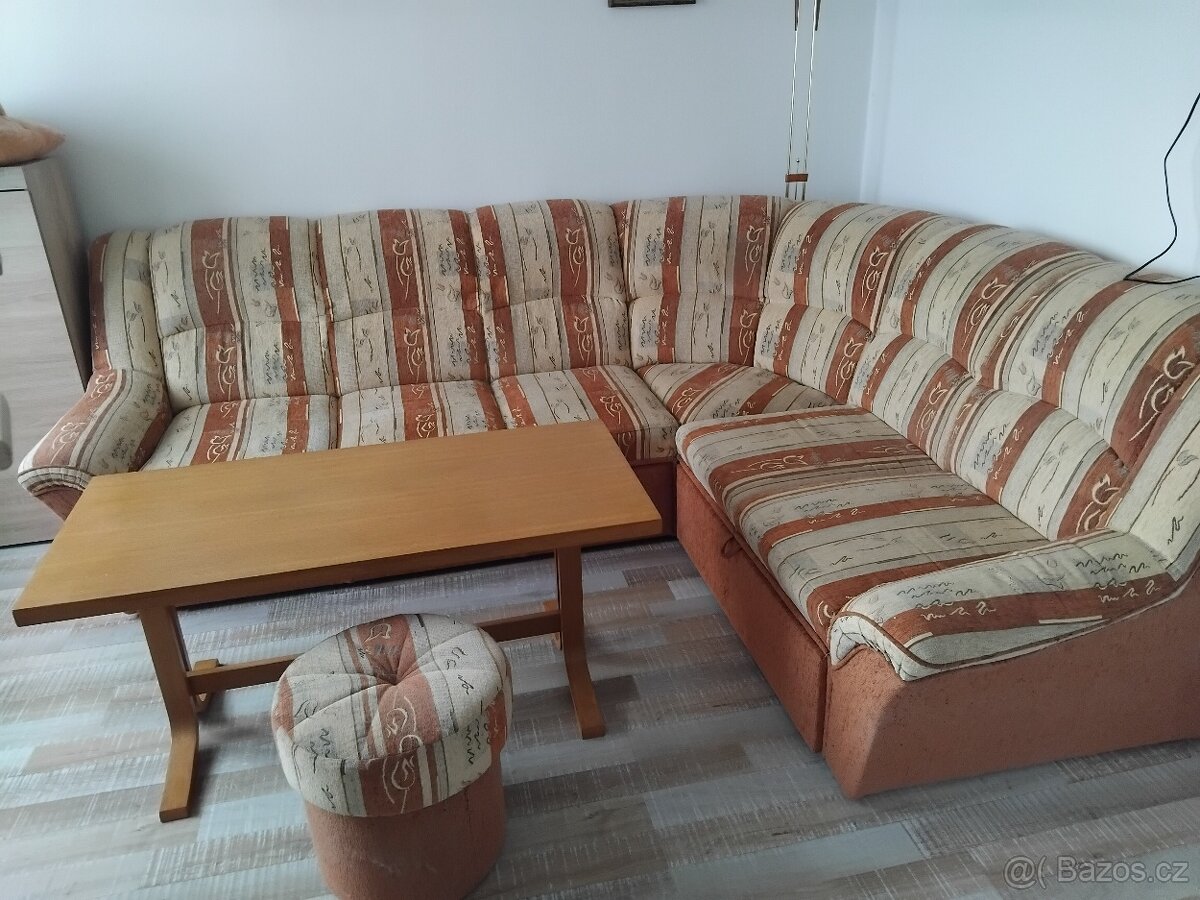 Rohova sedací souprava s úložným prostorem