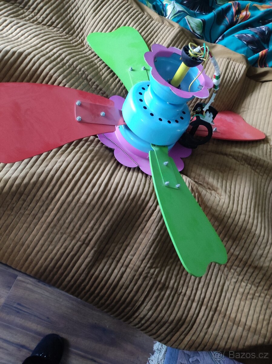 Dětský lustr, větrák