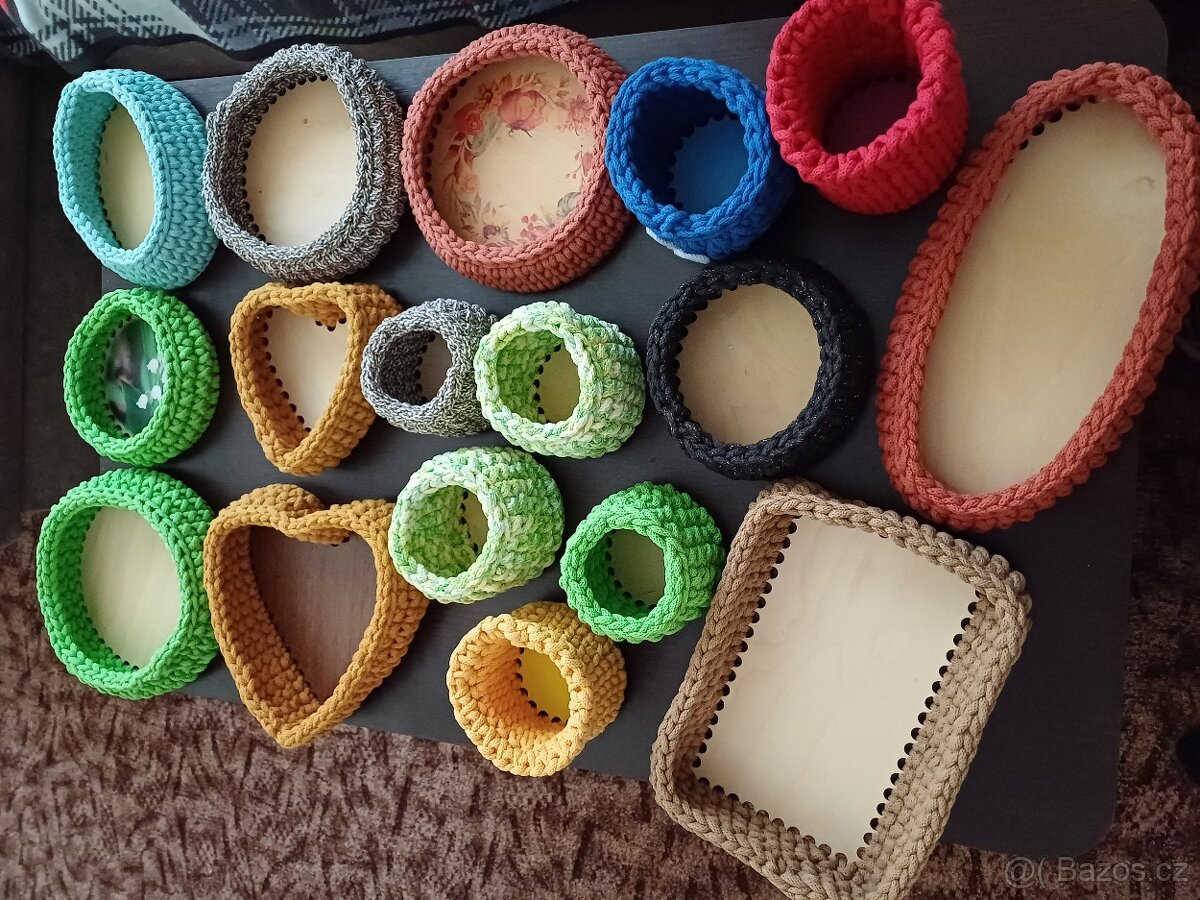 Háčkované košíky