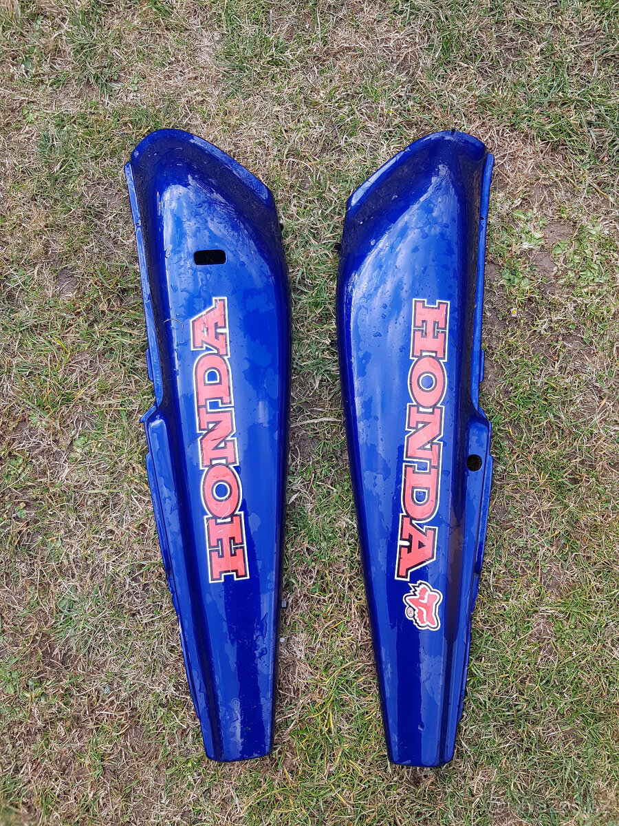 Podsedlové plasty; Honda CBR 600F 1989