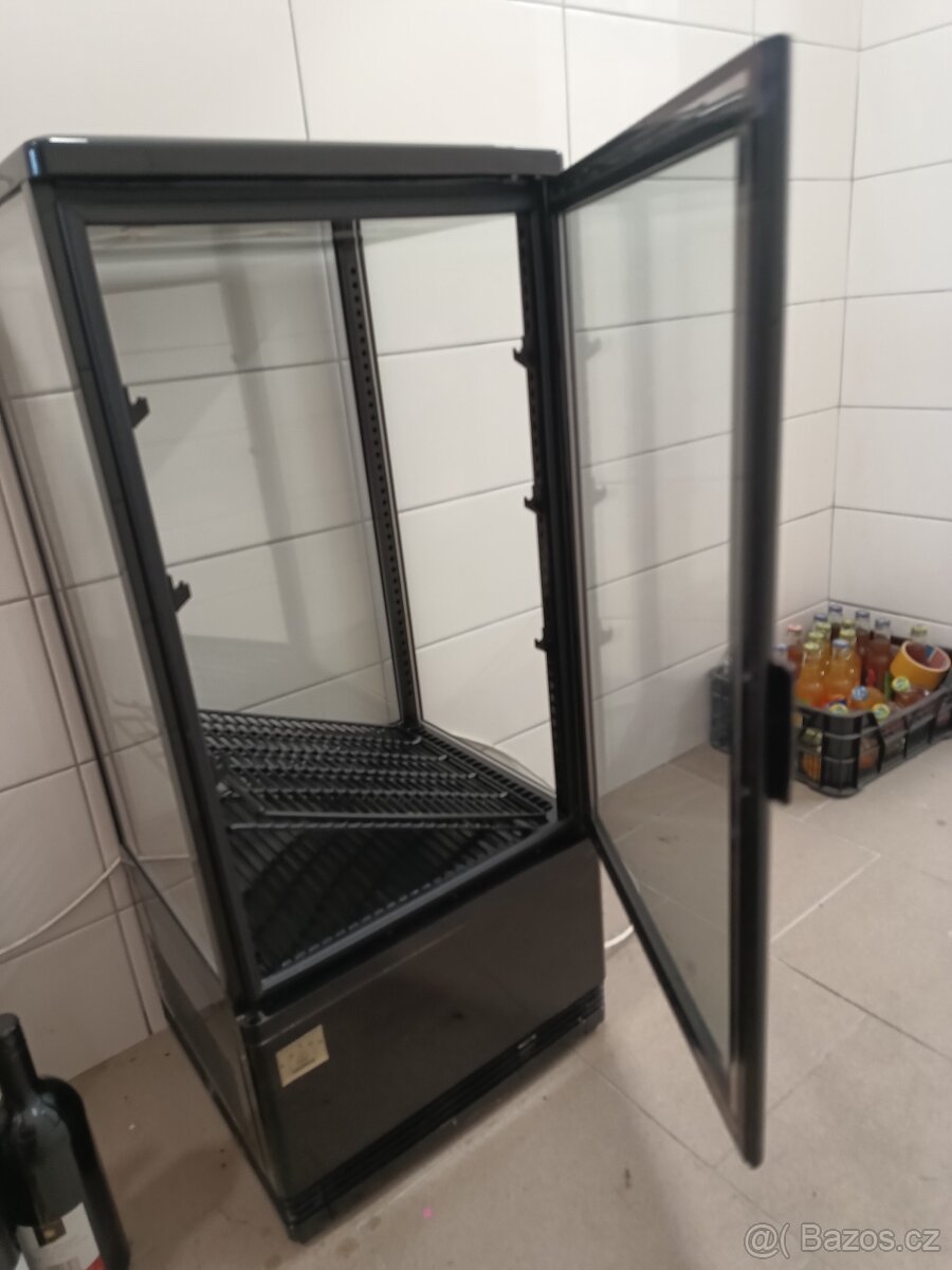 Chladící vitrína vysoká