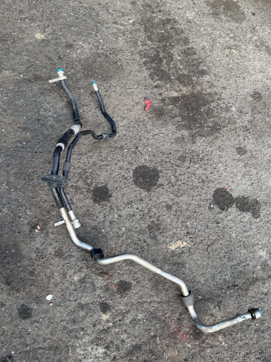 Audi a6 klimatizační trubky