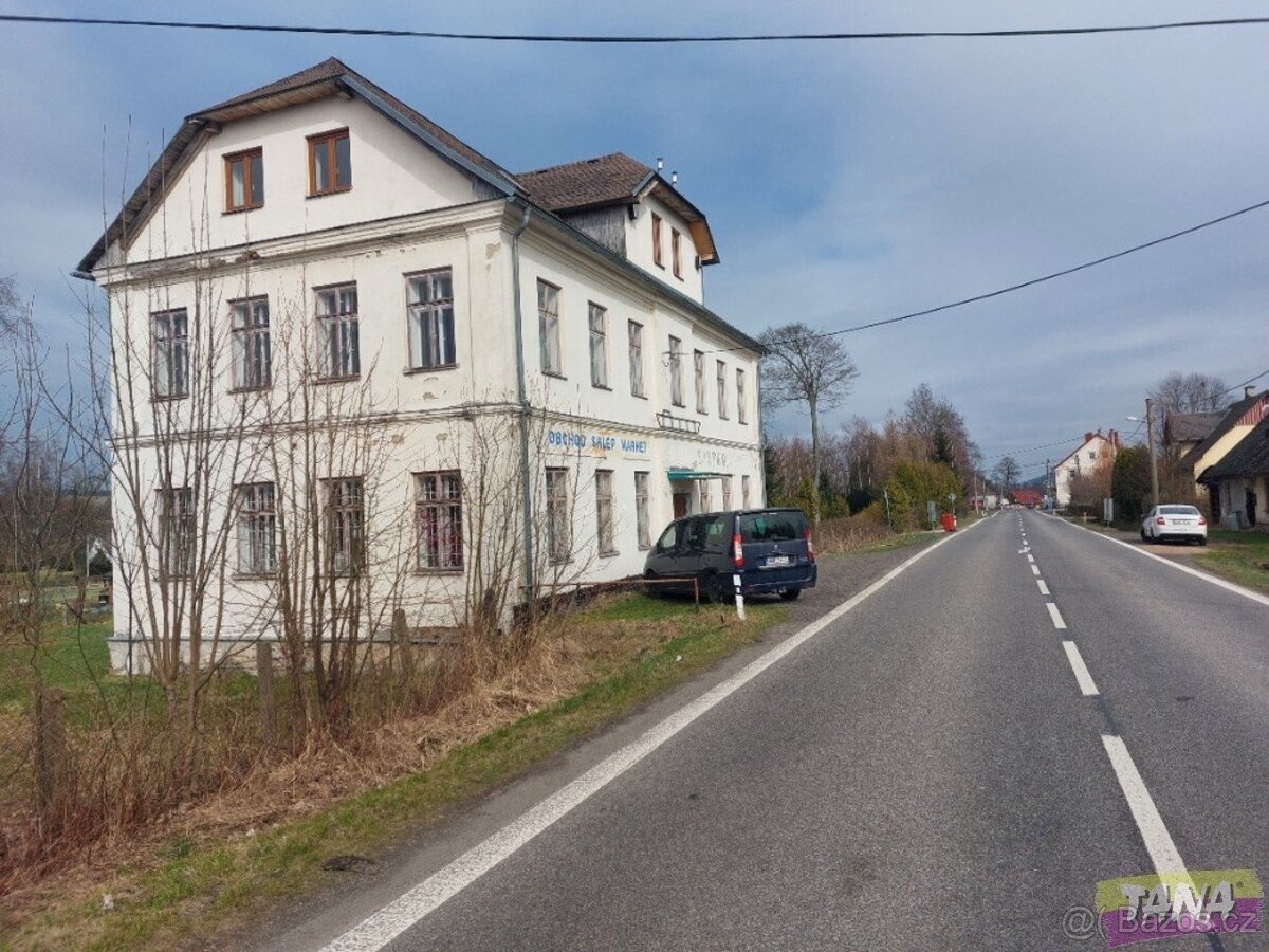 Prodej rodinné domy, 670 m2 - Královec, ev.č. TR13885