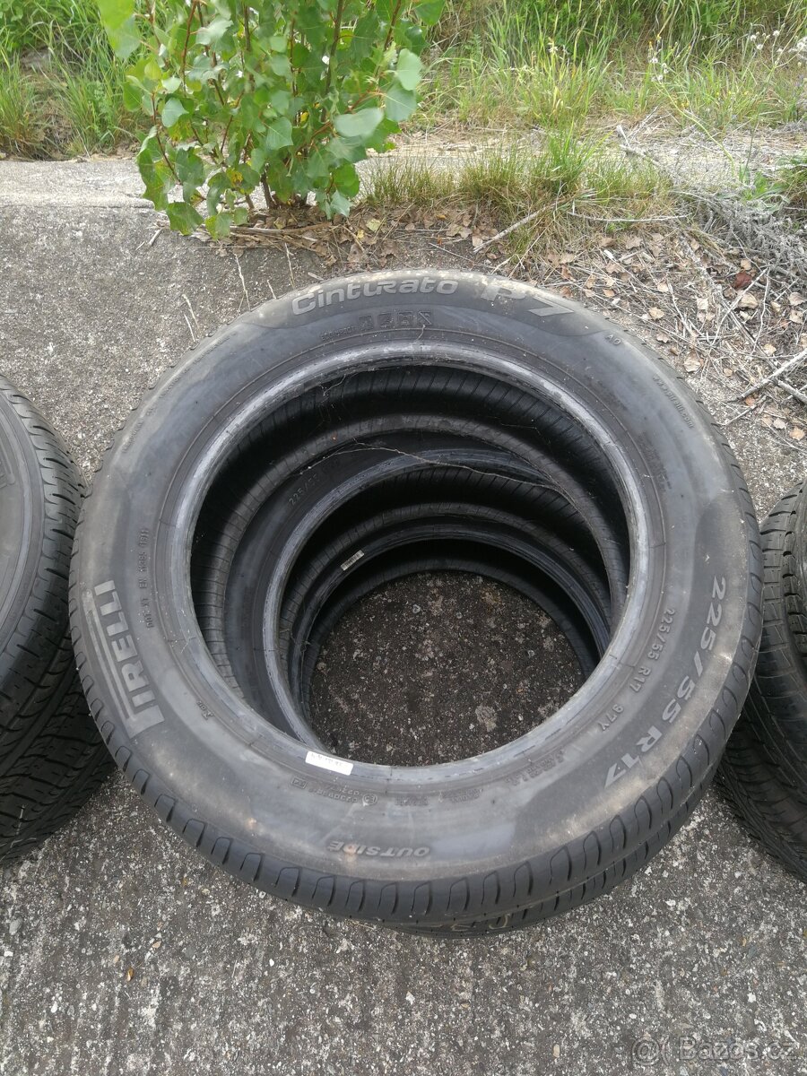 Pirelli 225/55/17 letní pneu - 1 ks