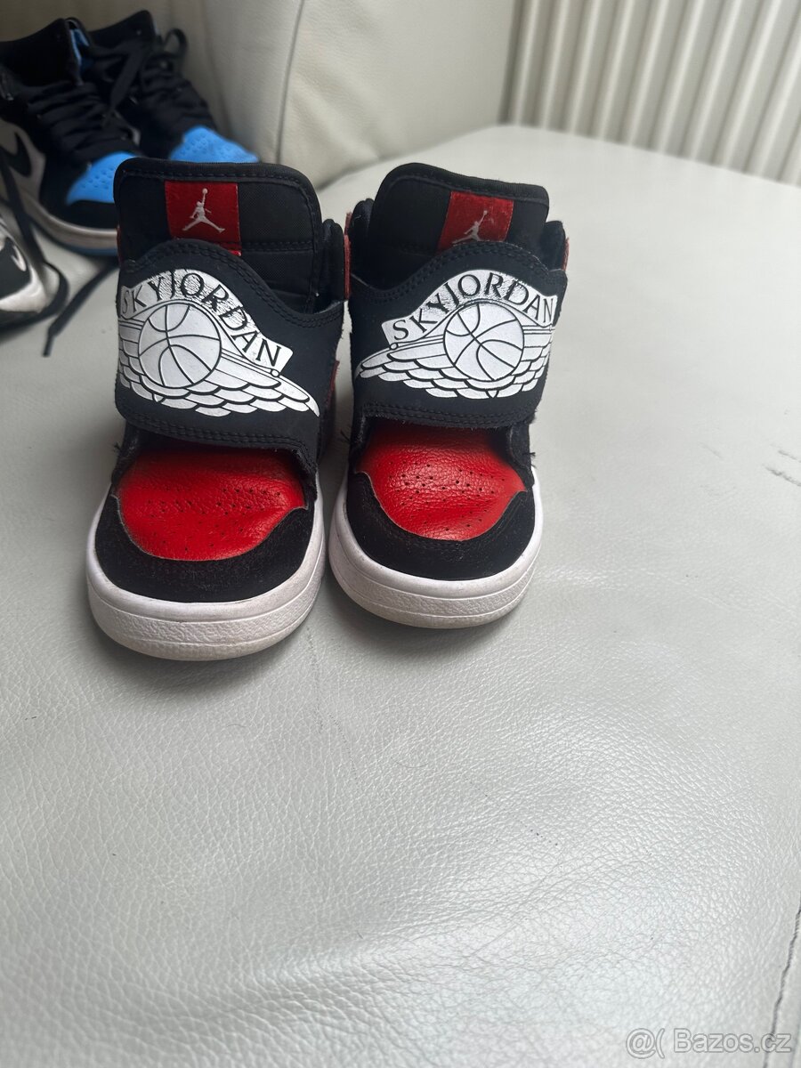 Air Jordan 1