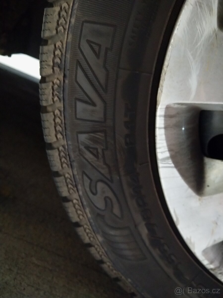 Zimní pneu 165/70/14