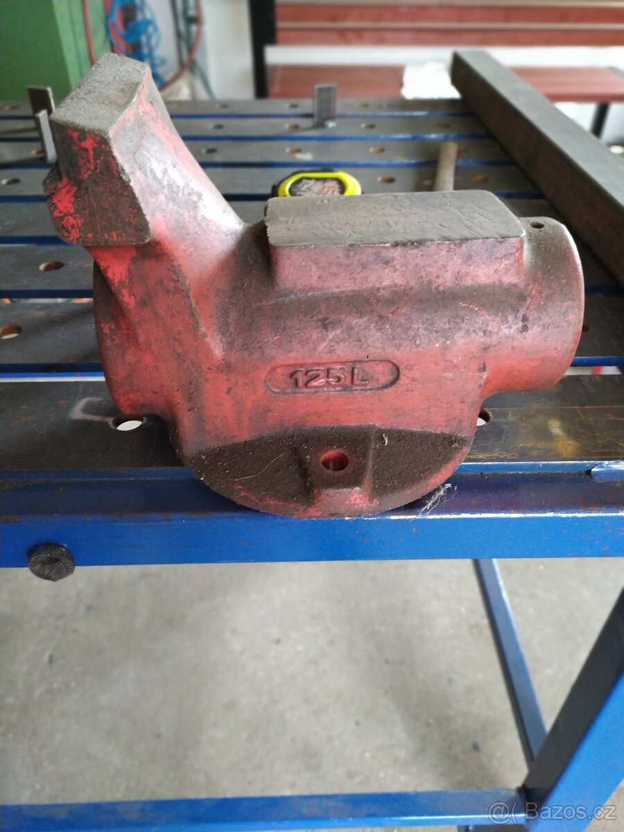 Svěrák York 125L
