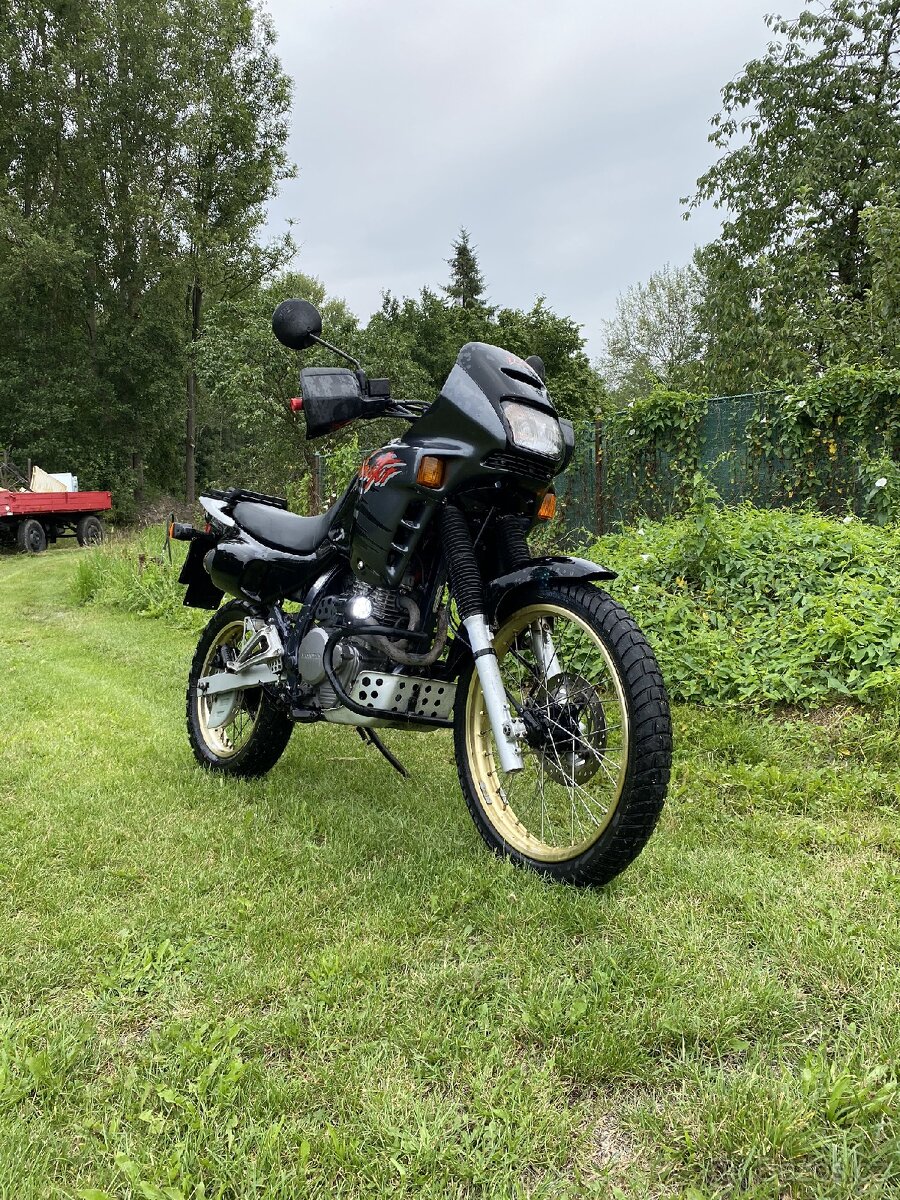 Honda nx650 dominantor