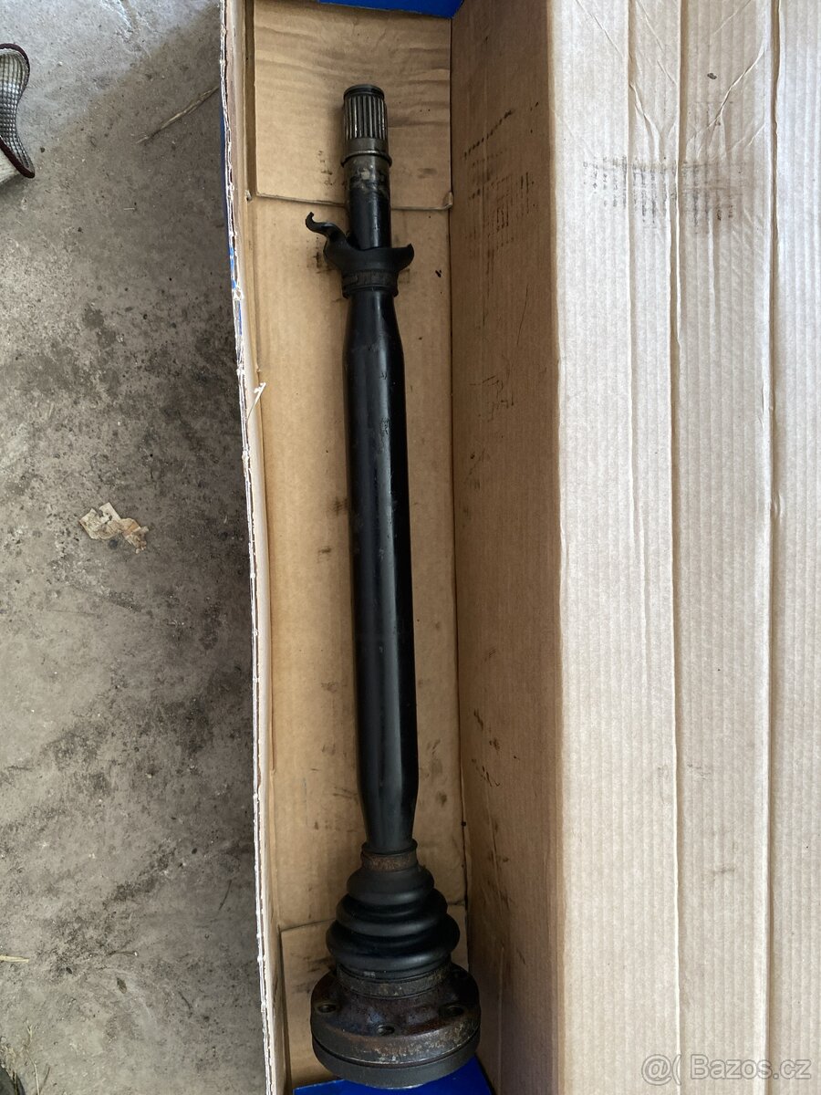 Pravá poloosa bmw e46 328i