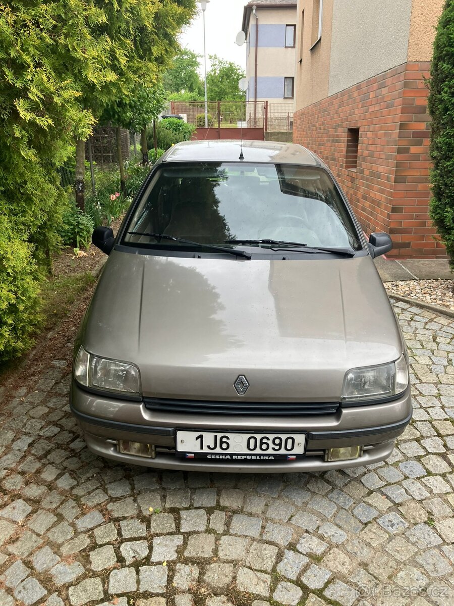 PRODÁM RENAULT CLIO 1.4 RT