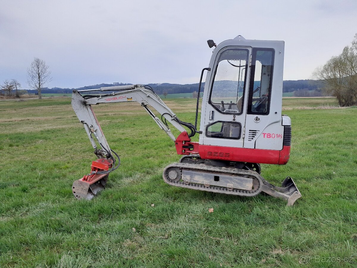 Takeuchi TB 016