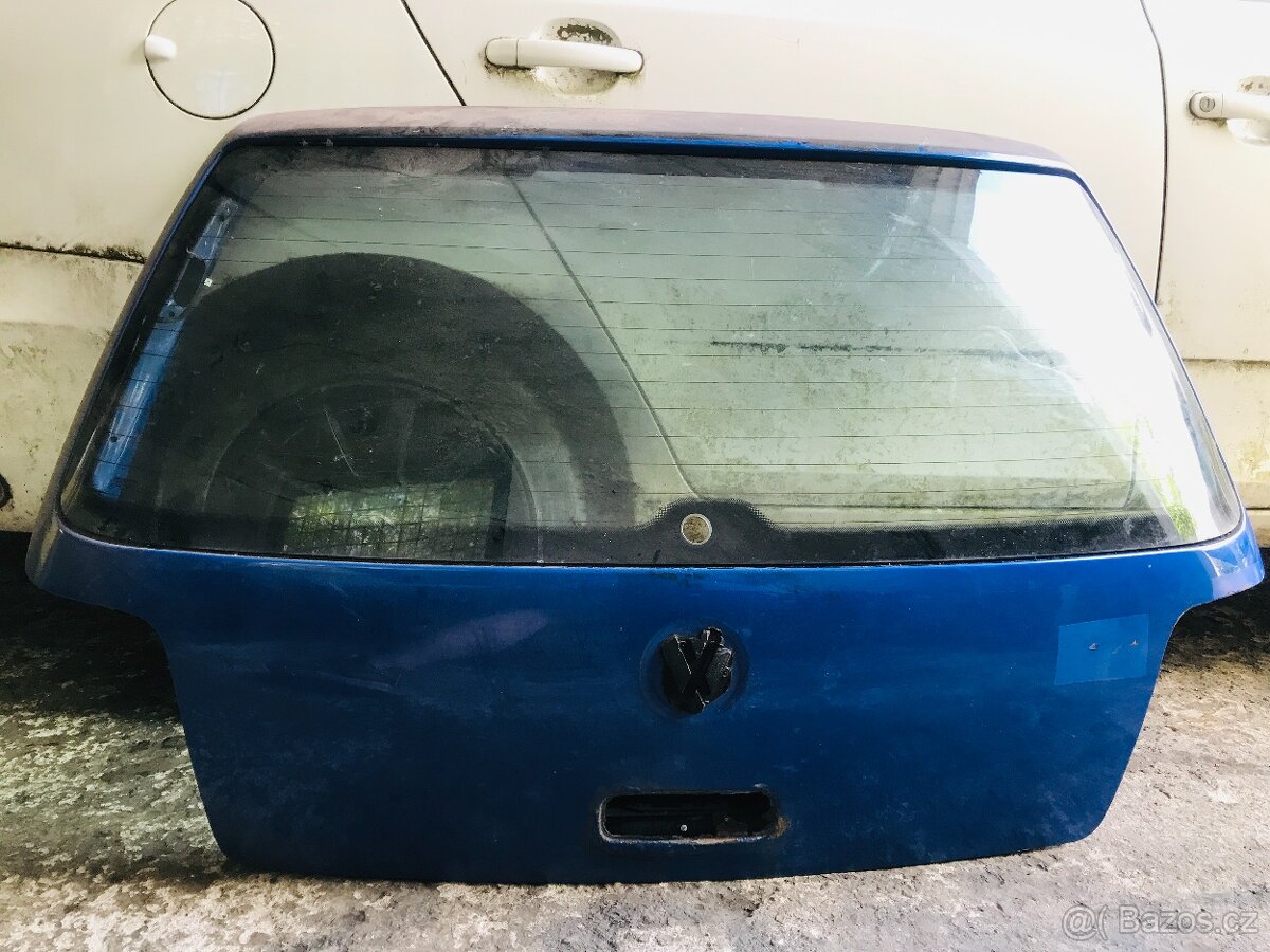 Zadní dveře VW Golf IV