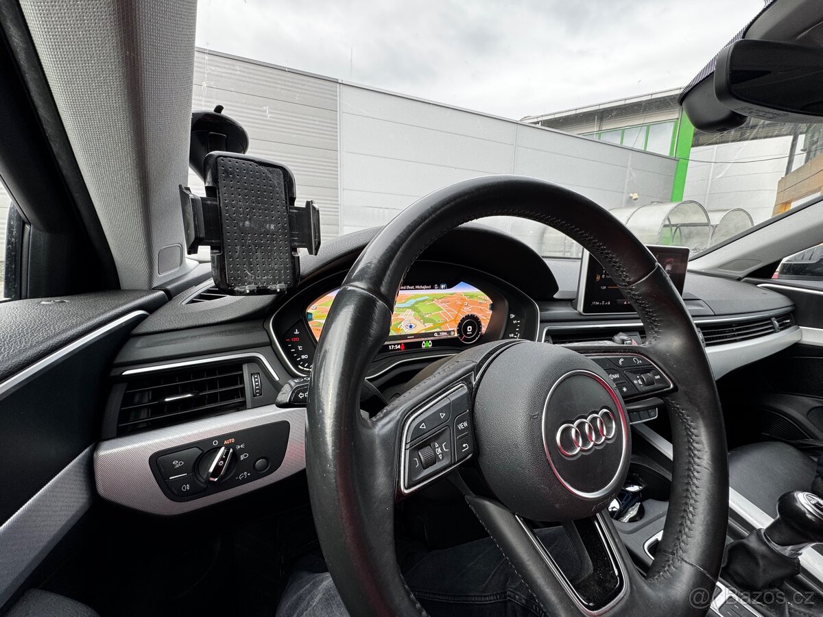 Audi A4B9 sport sline