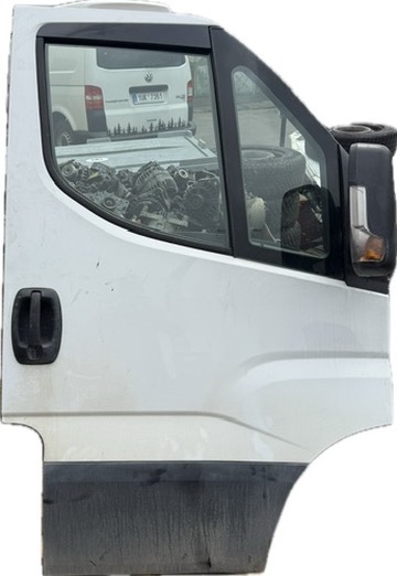 Pravé přední dveře – Iveco Daily L2H2, r.v. 2020
