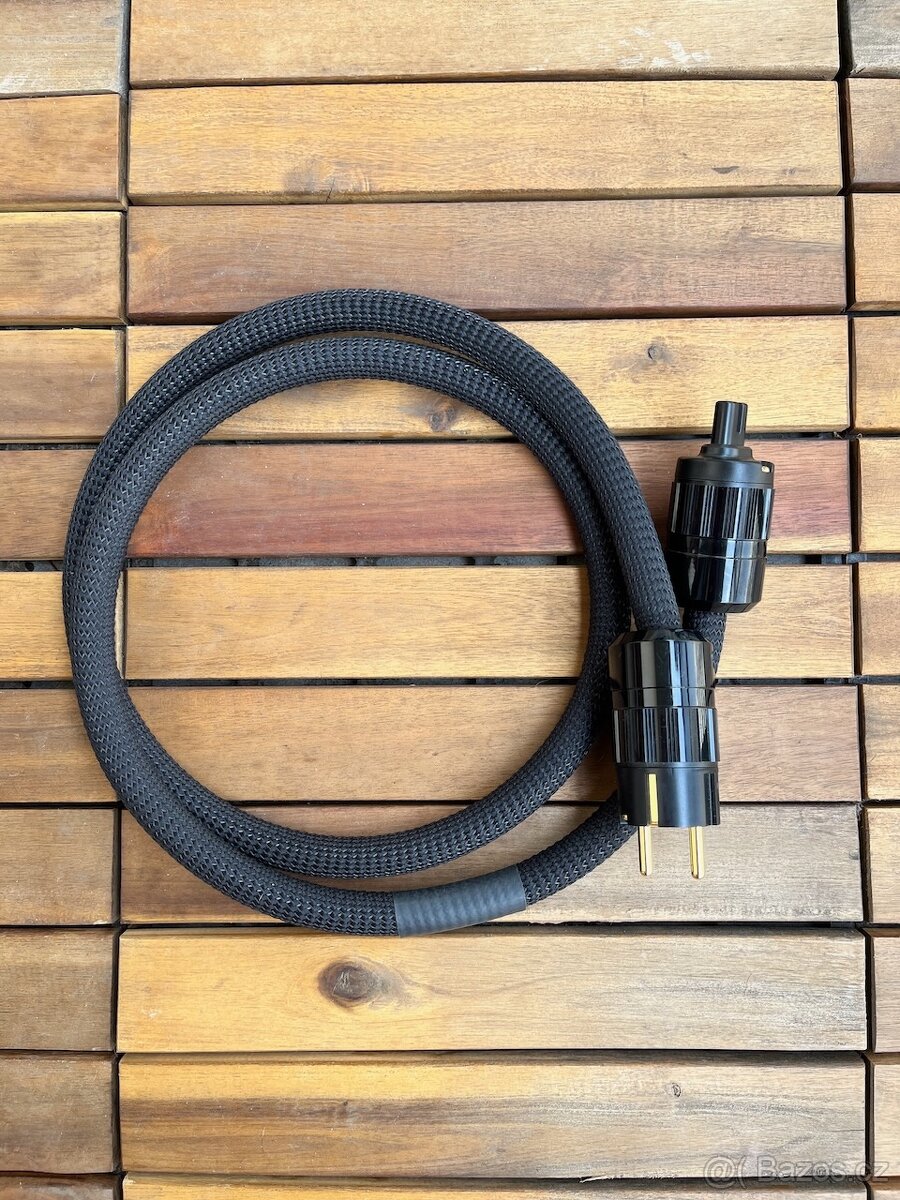 AUDIOPHONICS STEALTH – Prémiový napájecí kabel Schuko–C7