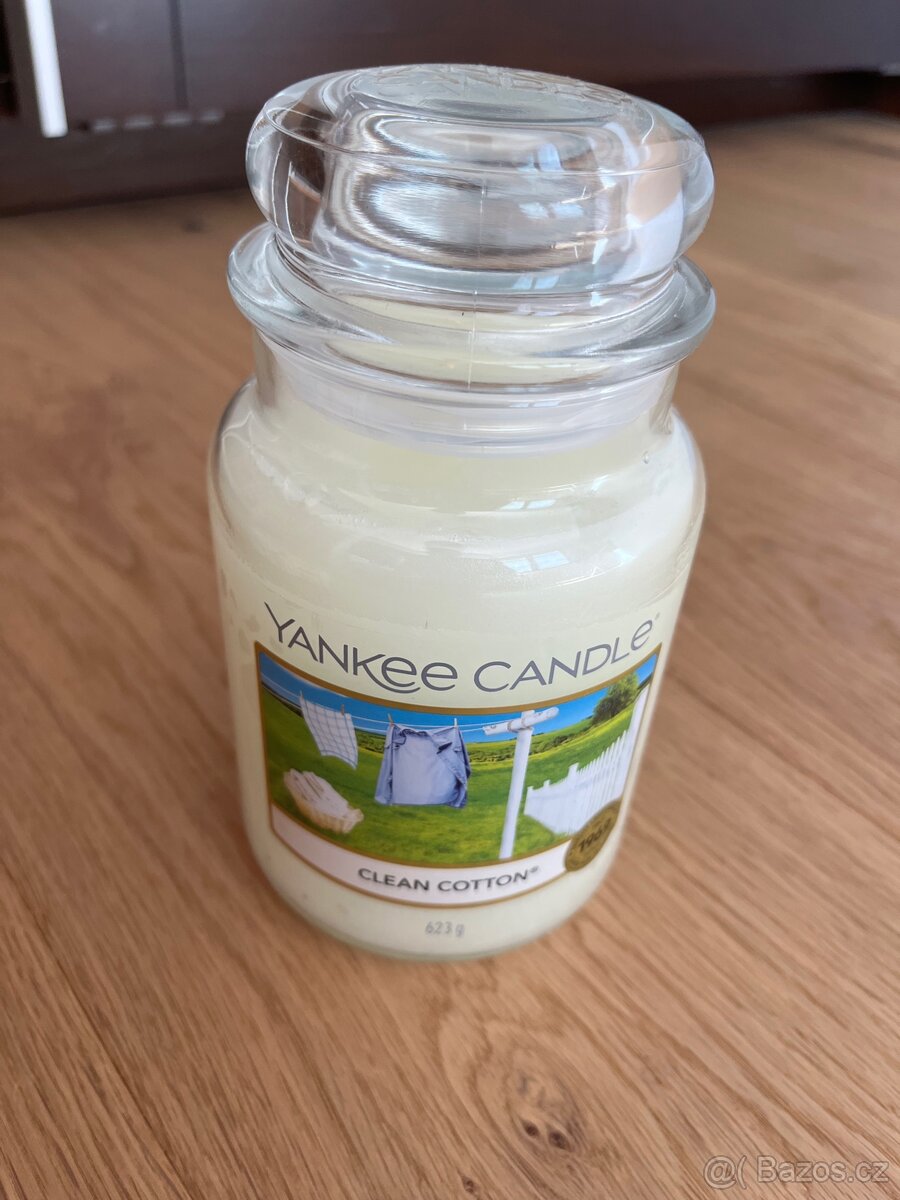 Nova svicka Yankee Candle 623 g Clean Cotton (čistá bavlna)