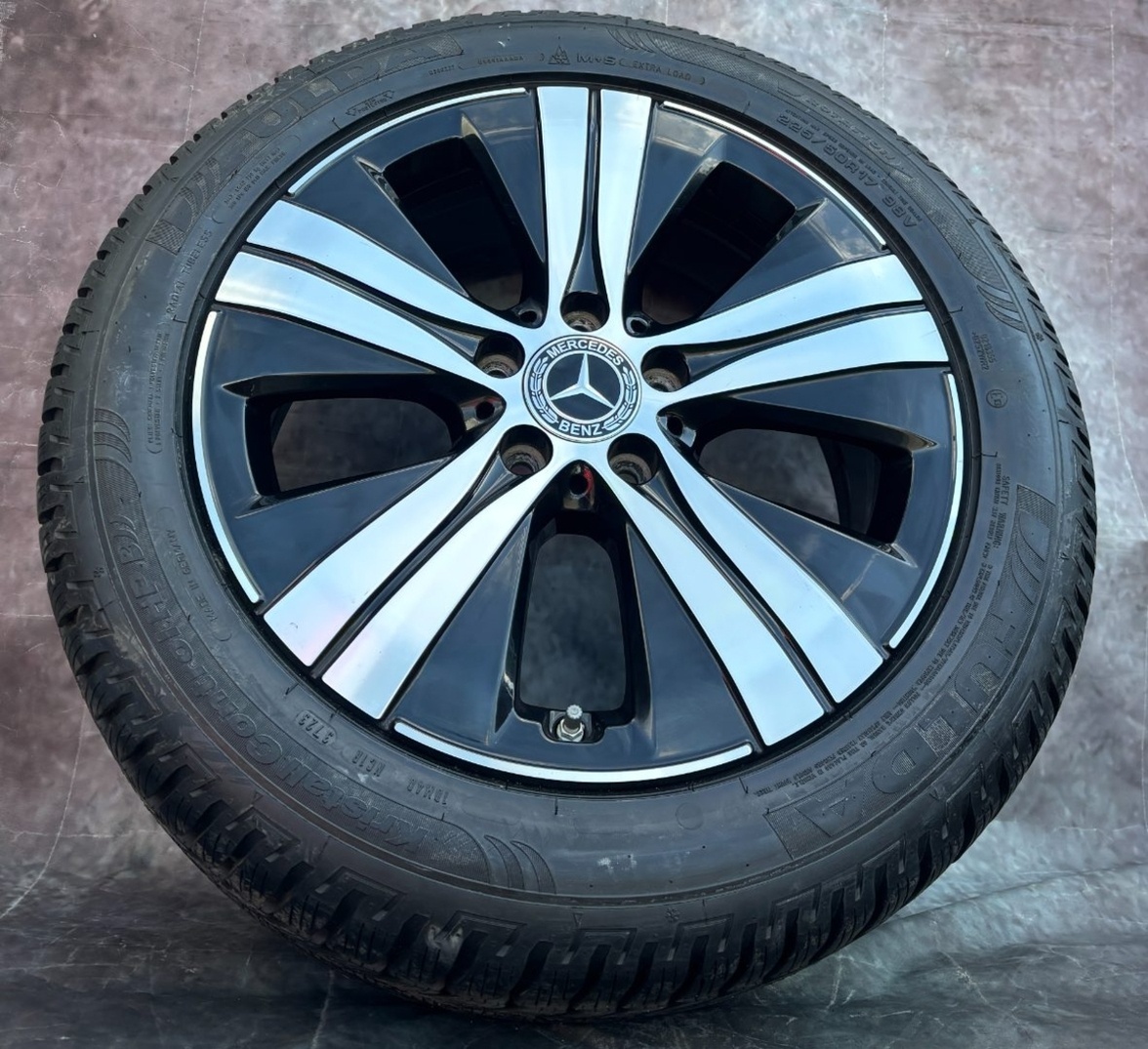 Orig. Alu kola Mercedes C-Klasse 225/50/17 DOT23