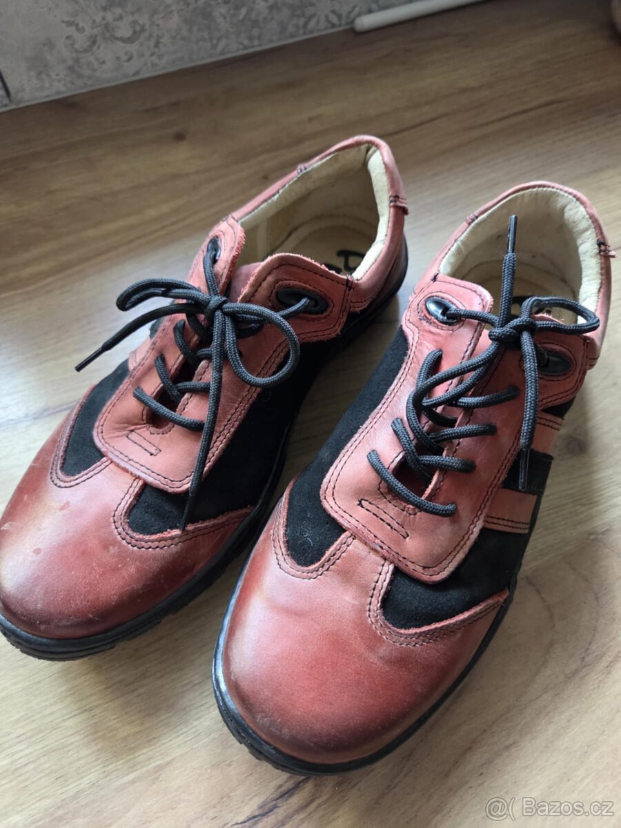 Dámská zdravotní obuv