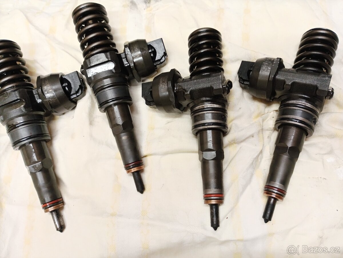 Vstřikovače 038130073AG–1.9Tdi Bosch