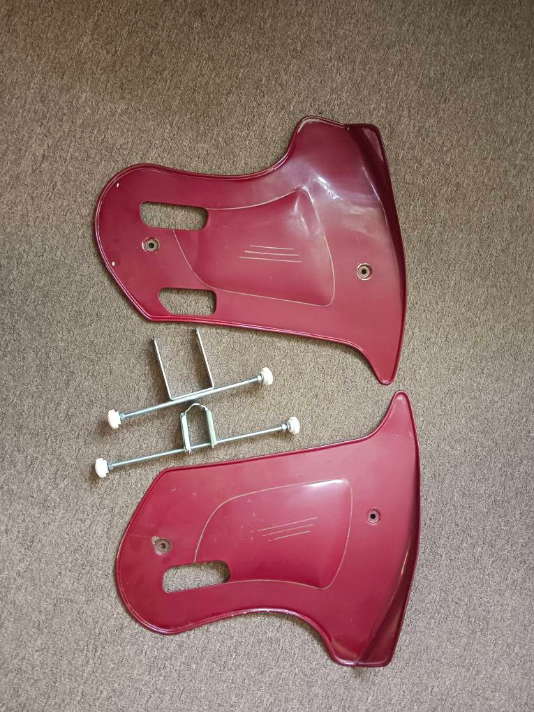 Revma sada boční plechy na Jawu/čz