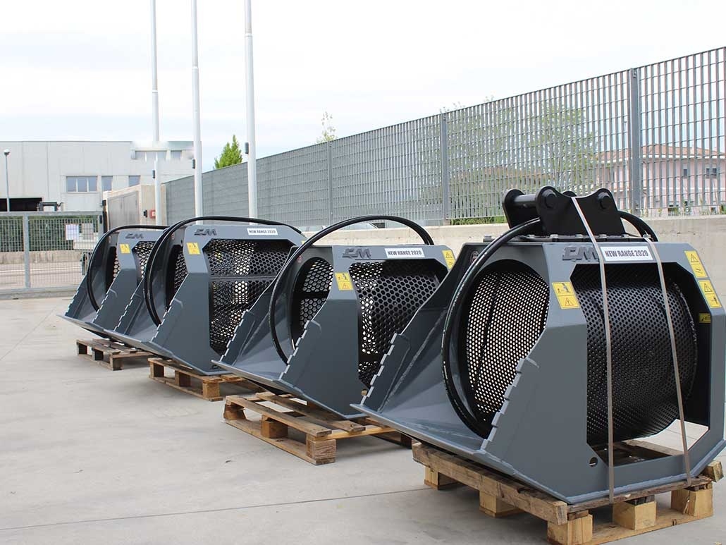 Prosévací lopata-pouze s kartáčem -