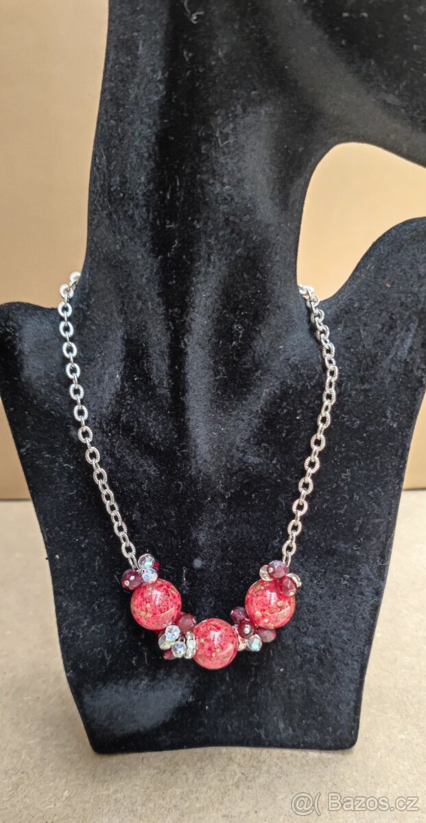 NÁHRDELNÍK,NÁRAMEK