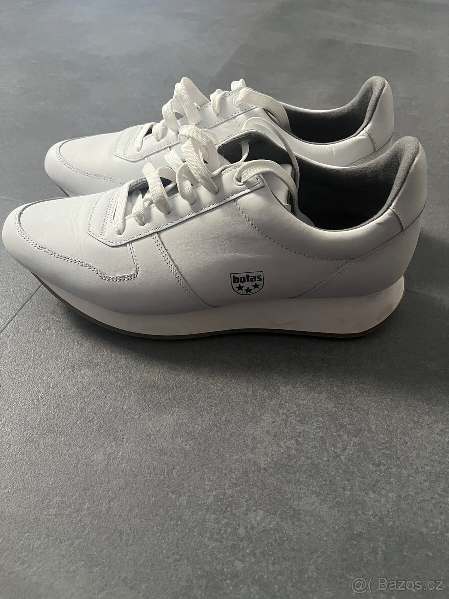 NOVÉ Botas X Vasky White vel. 46