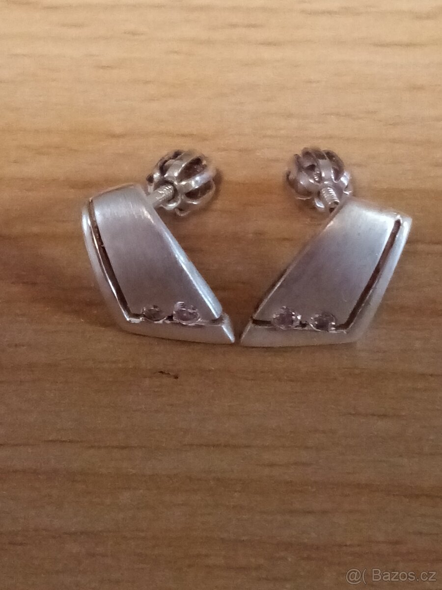 Náušnice stříbrné s kamínky