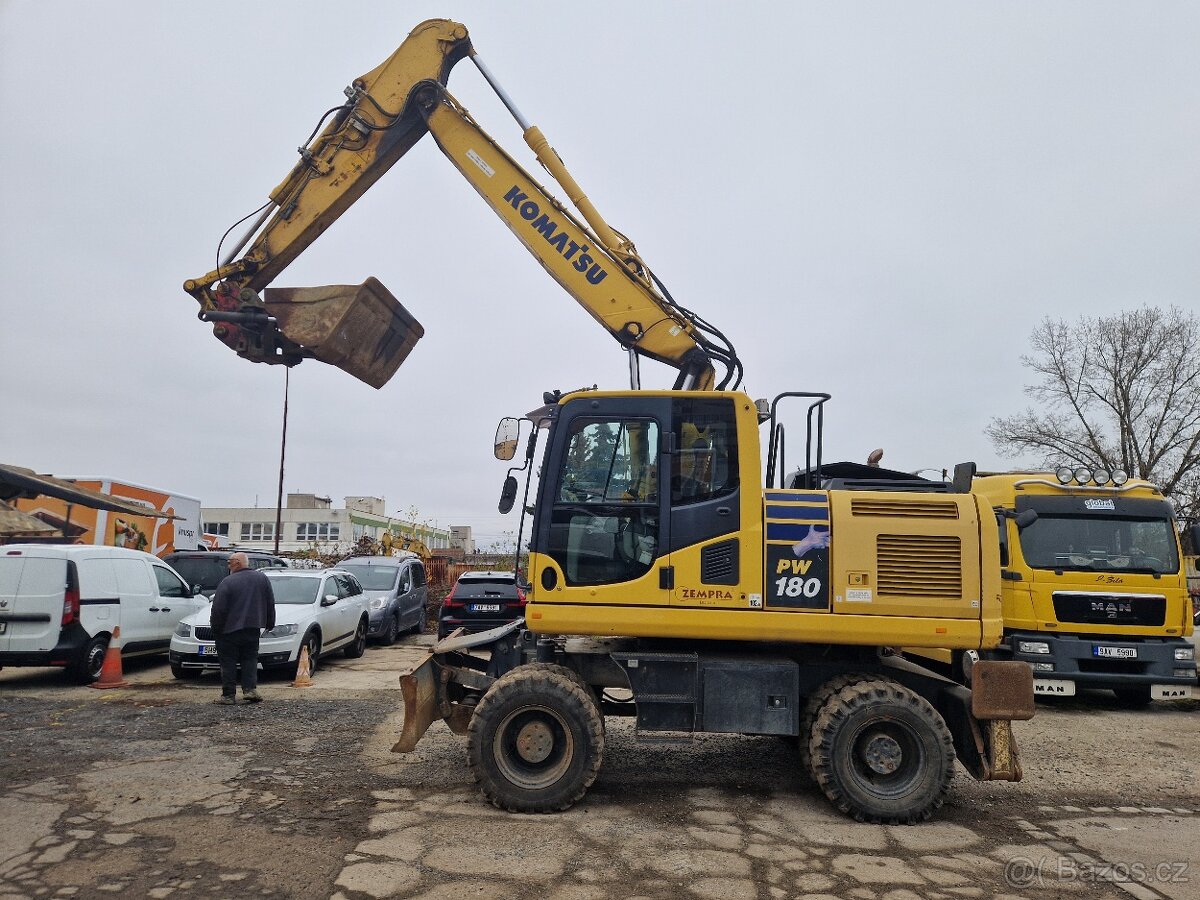 Komatsu pw180-10