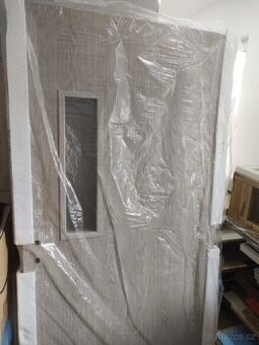 Interierové dveře 90L - dub světlý - nové