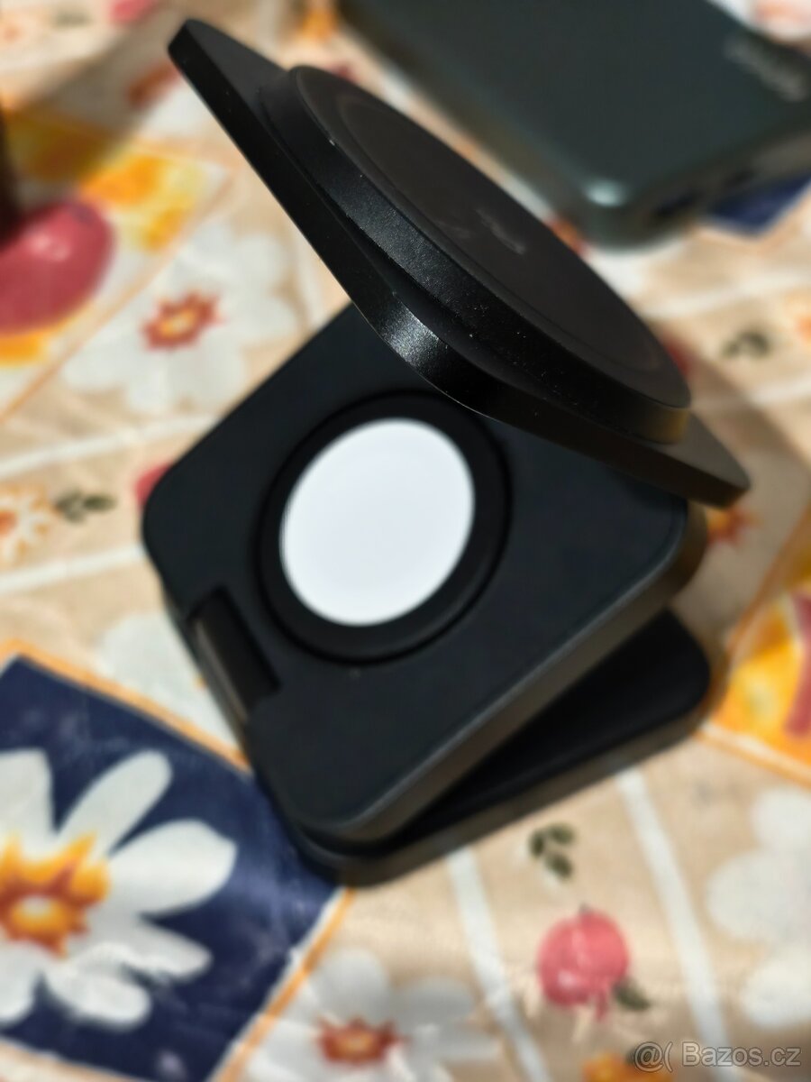 nabíječka bezdratova