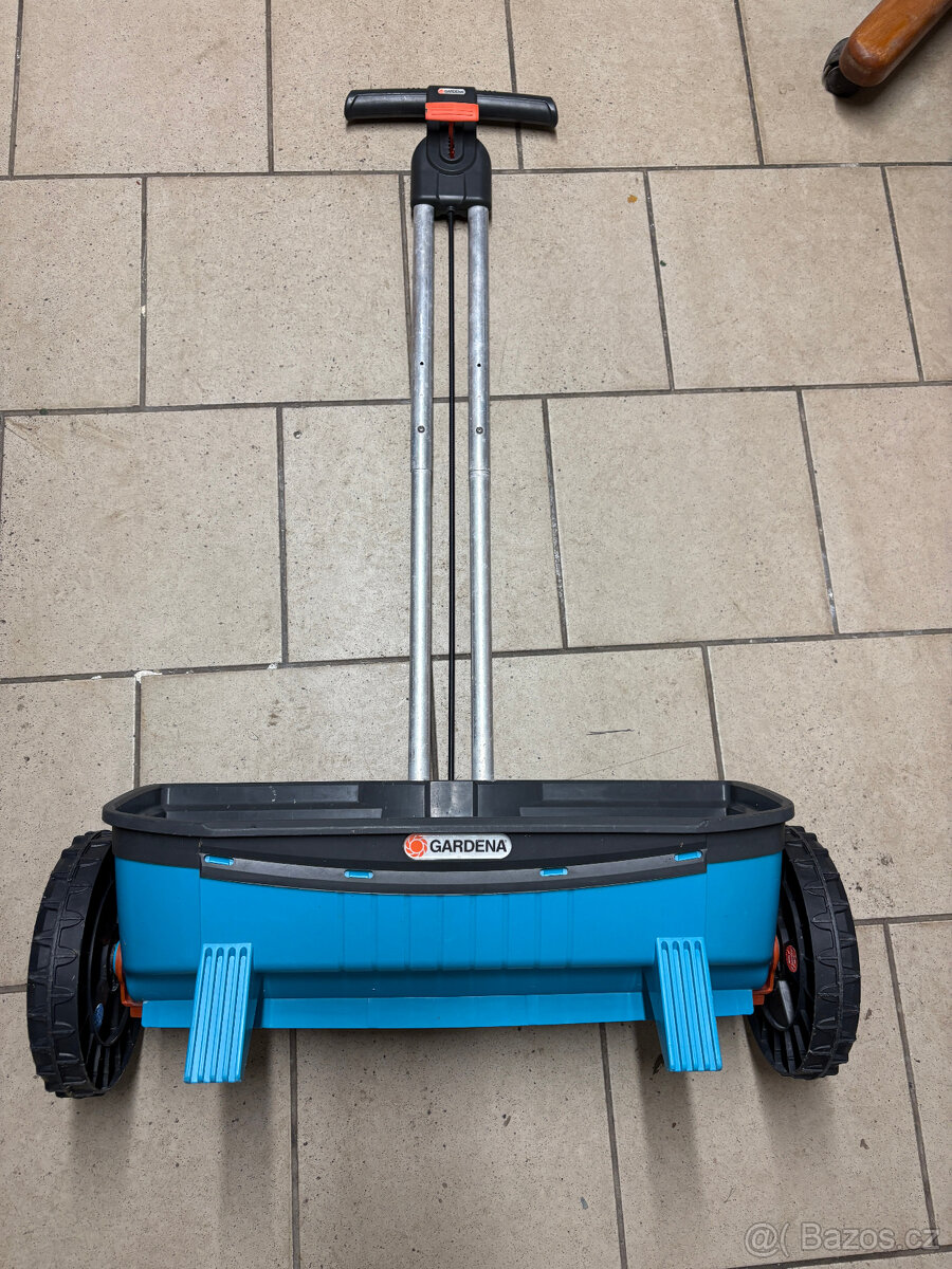 Gardena Comfort 500 sypací vozík