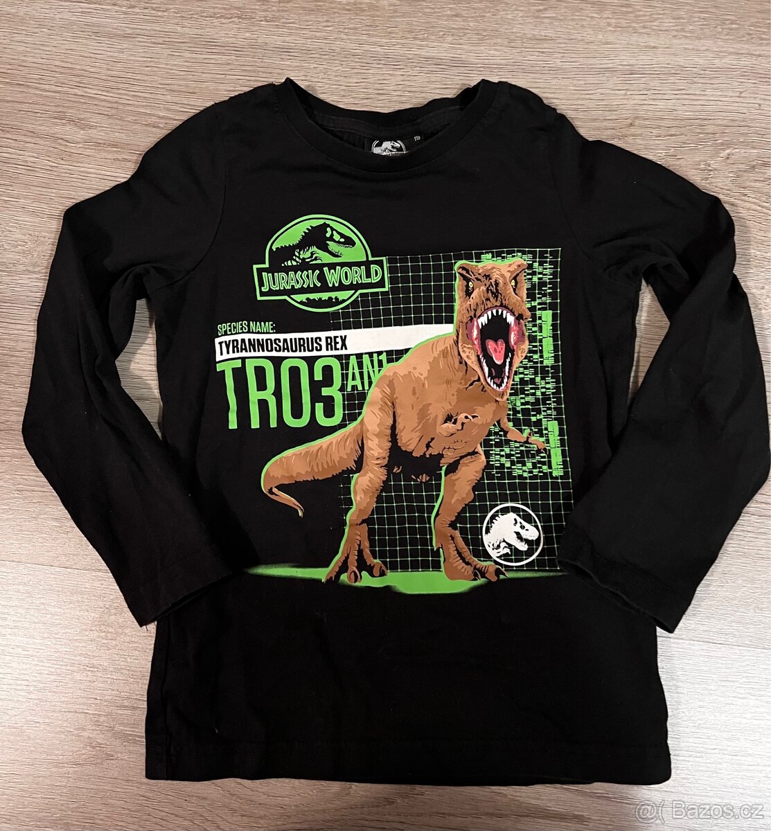 Tricko Jurassic World