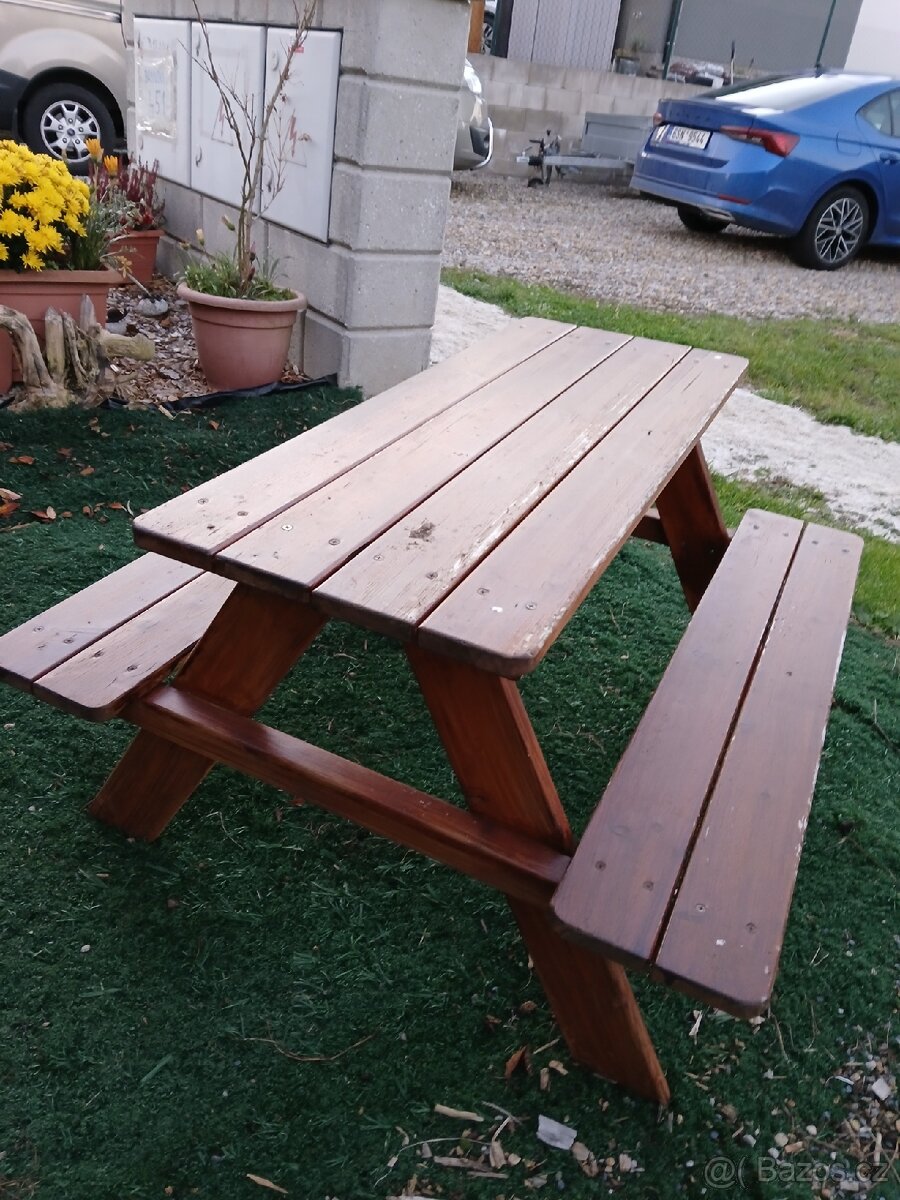 Pivni set stul pro 4 detsky 89x80x50 zahradni stul