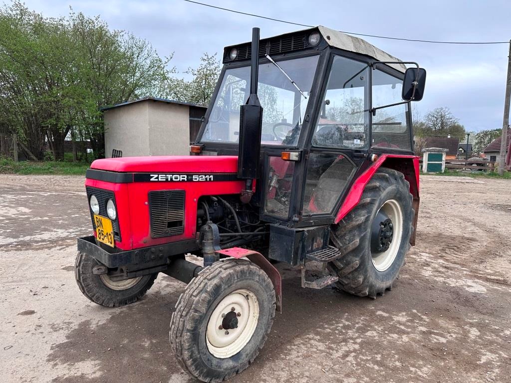 Prodej traktor kolový Zetor 5211