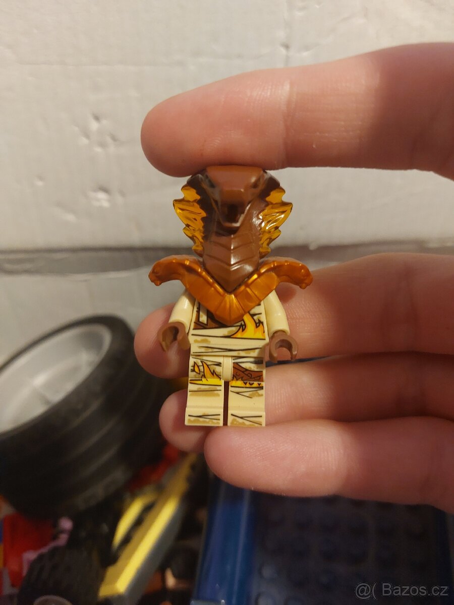 Lego postavička Pyro Destroyer