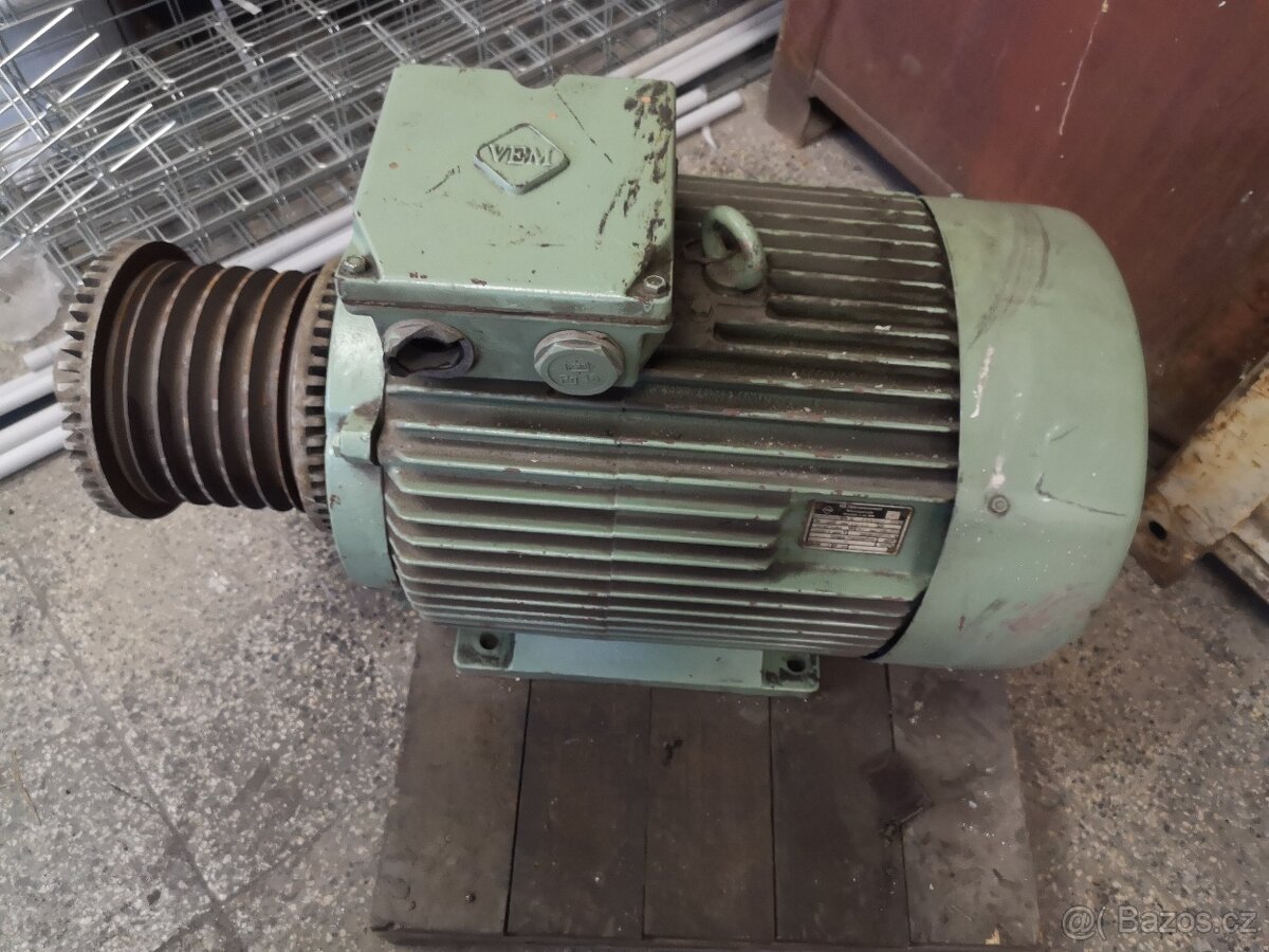 Tříotáčkový motor 380v 19kw